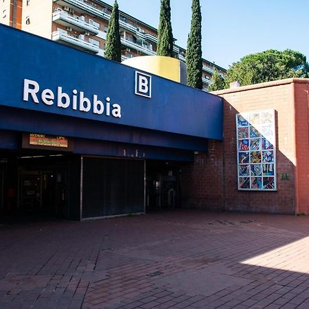 Rebibbia Guest Art Metro B Apartment Рим Екстериор снимка