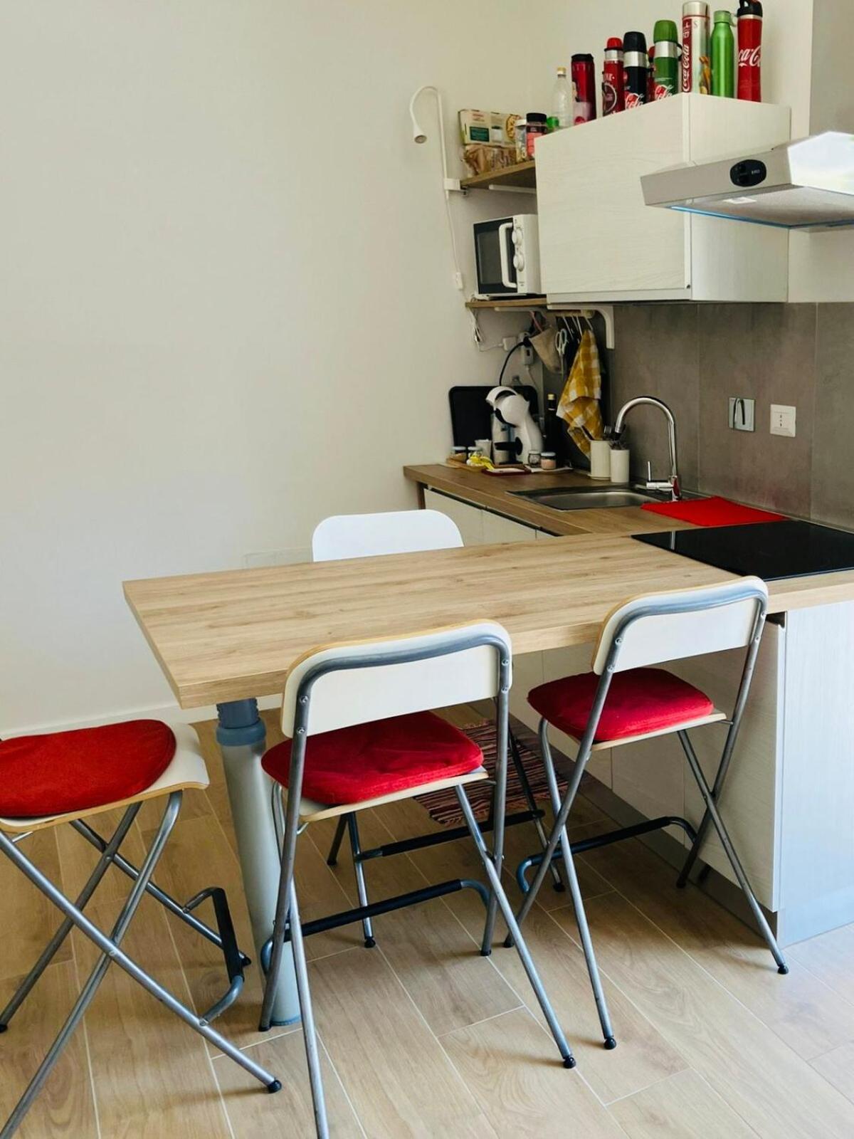 Rebibbia Guest Art Metro B Apartment Рим Екстериор снимка